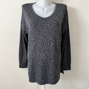 American Eagle AE Soft & Sexy  Plush Sweater Gray Leopard Long-Sleeve V-Neck S